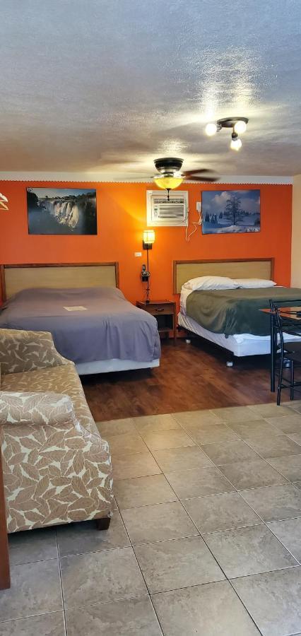 Sunparlor Motel Leamington Ngoại thất bức ảnh