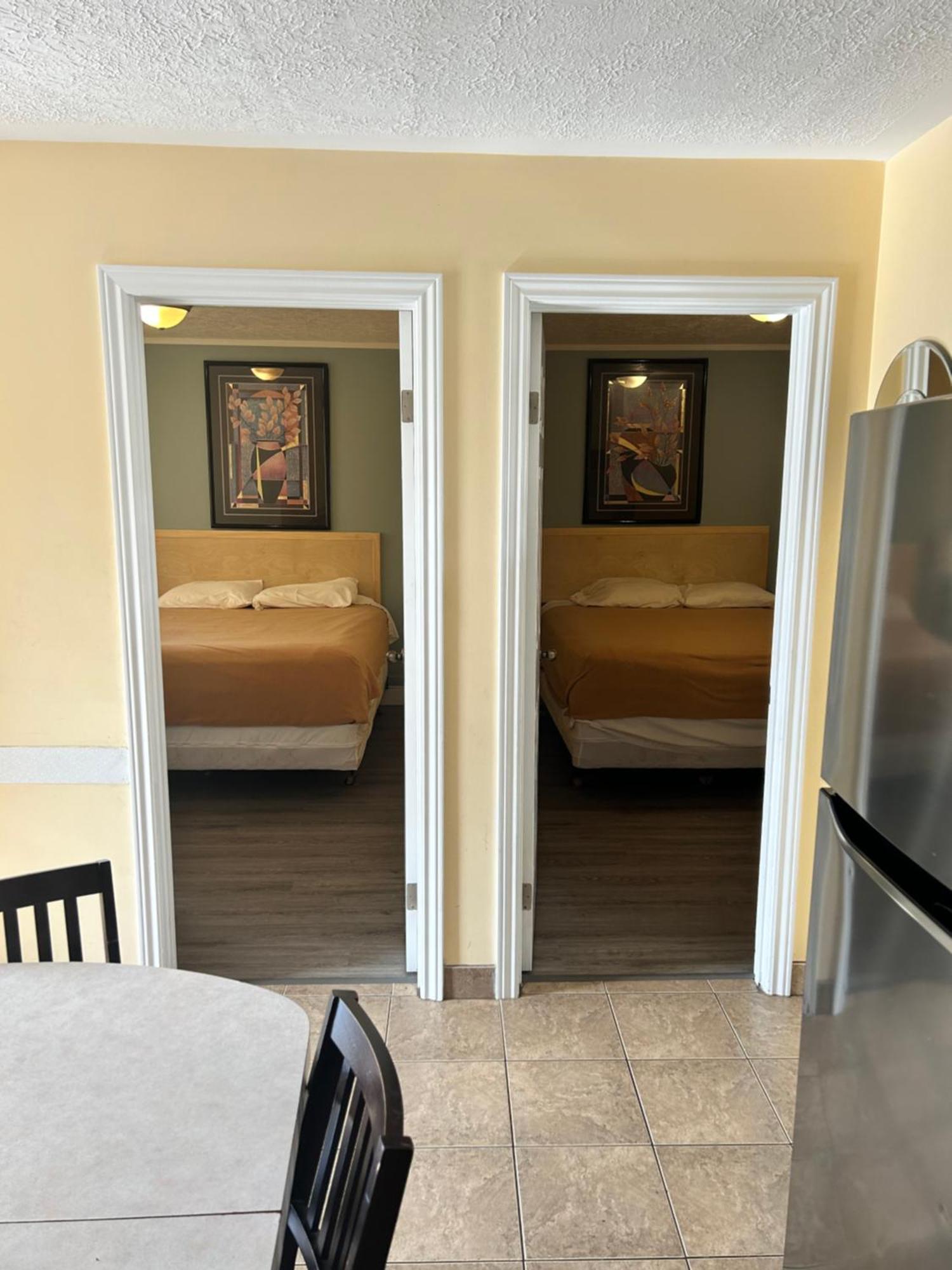 Sunparlor Motel Leamington Ngoại thất bức ảnh