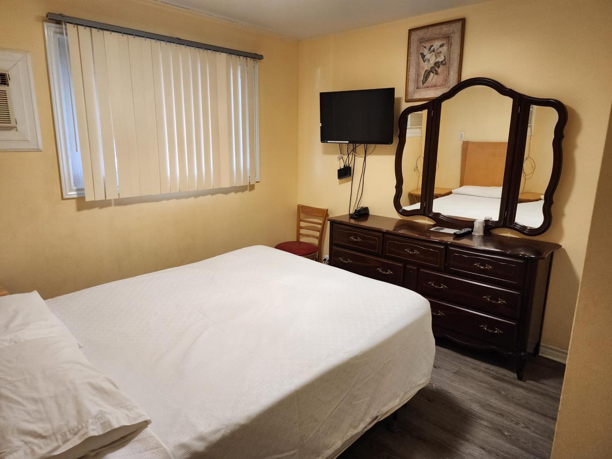 Sunparlor Motel Leamington Ngoại thất bức ảnh