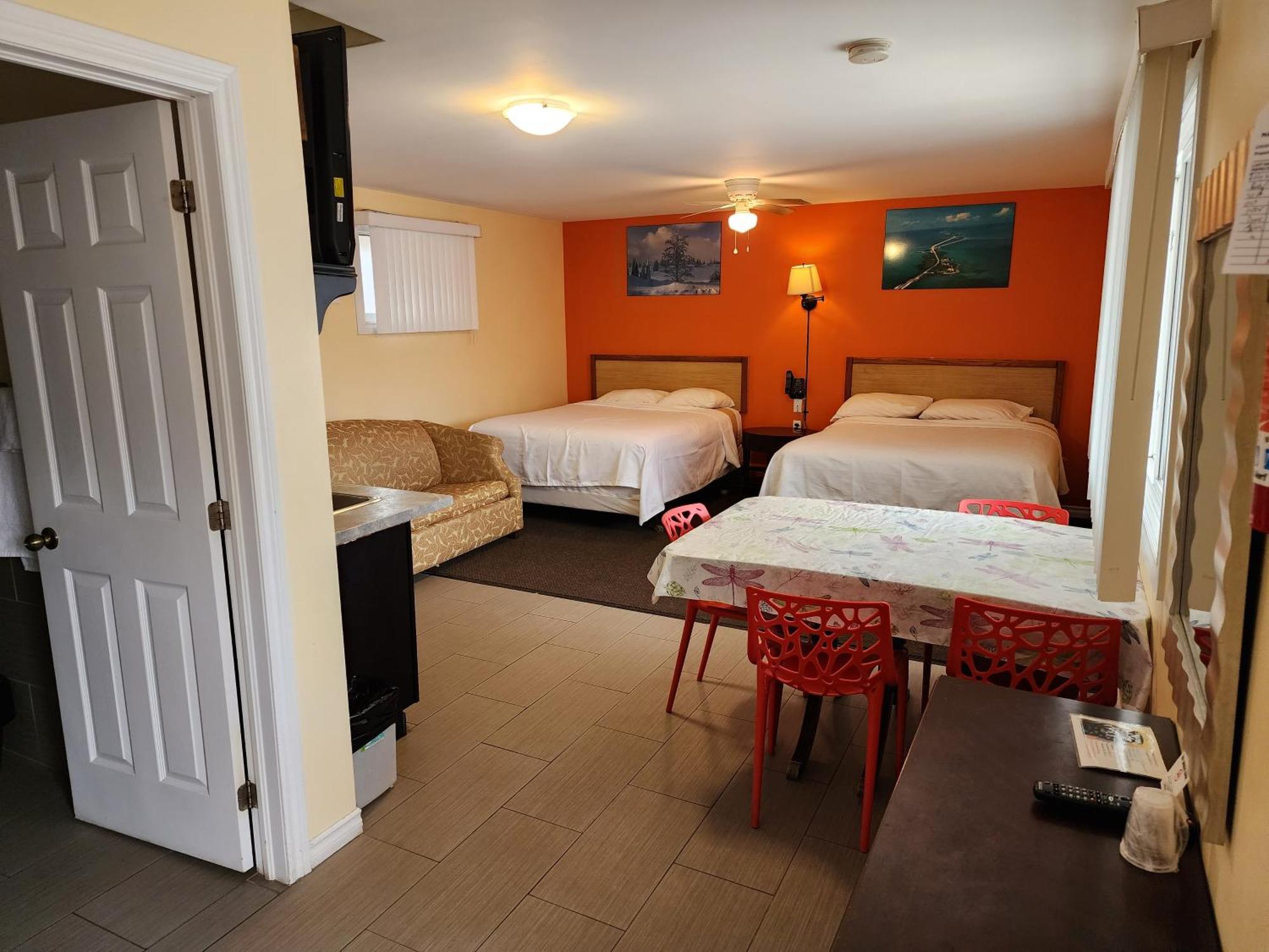 Sunparlor Motel Leamington Ngoại thất bức ảnh