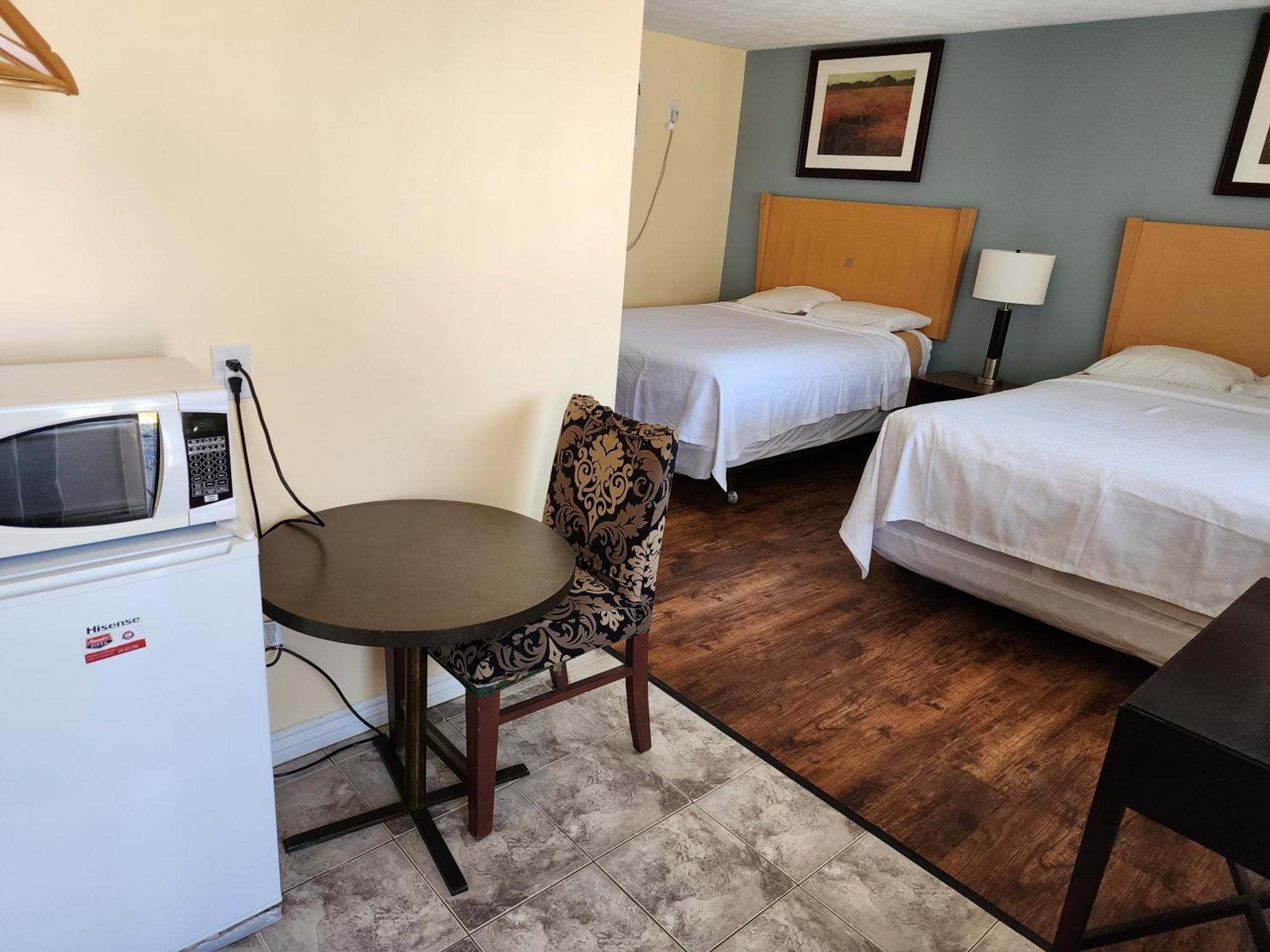 Sunparlor Motel Leamington Ngoại thất bức ảnh