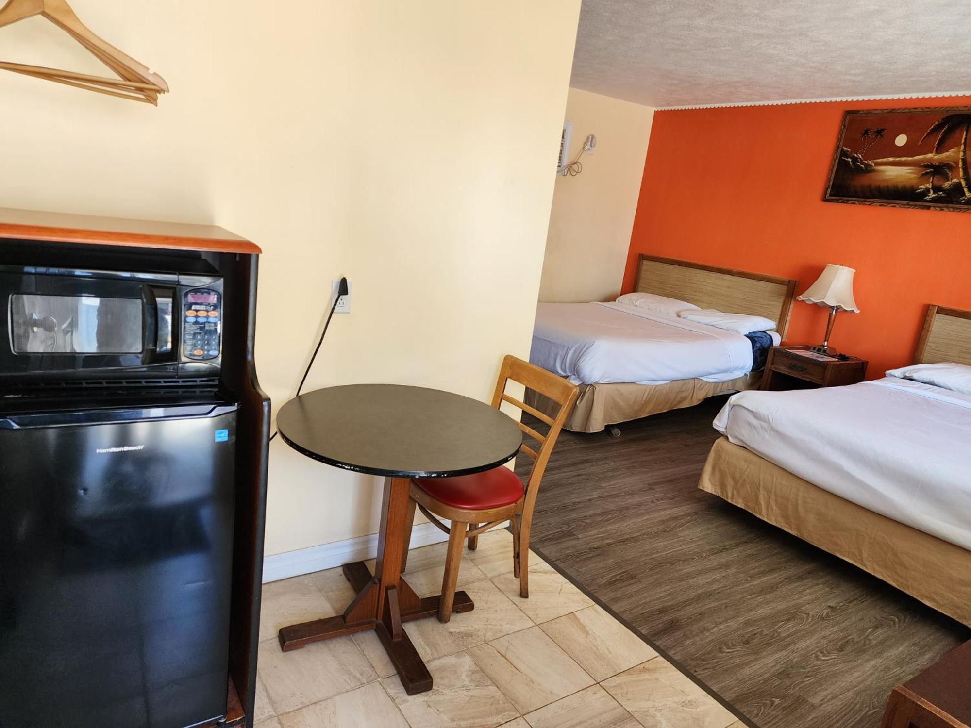 Sunparlor Motel Leamington Ngoại thất bức ảnh