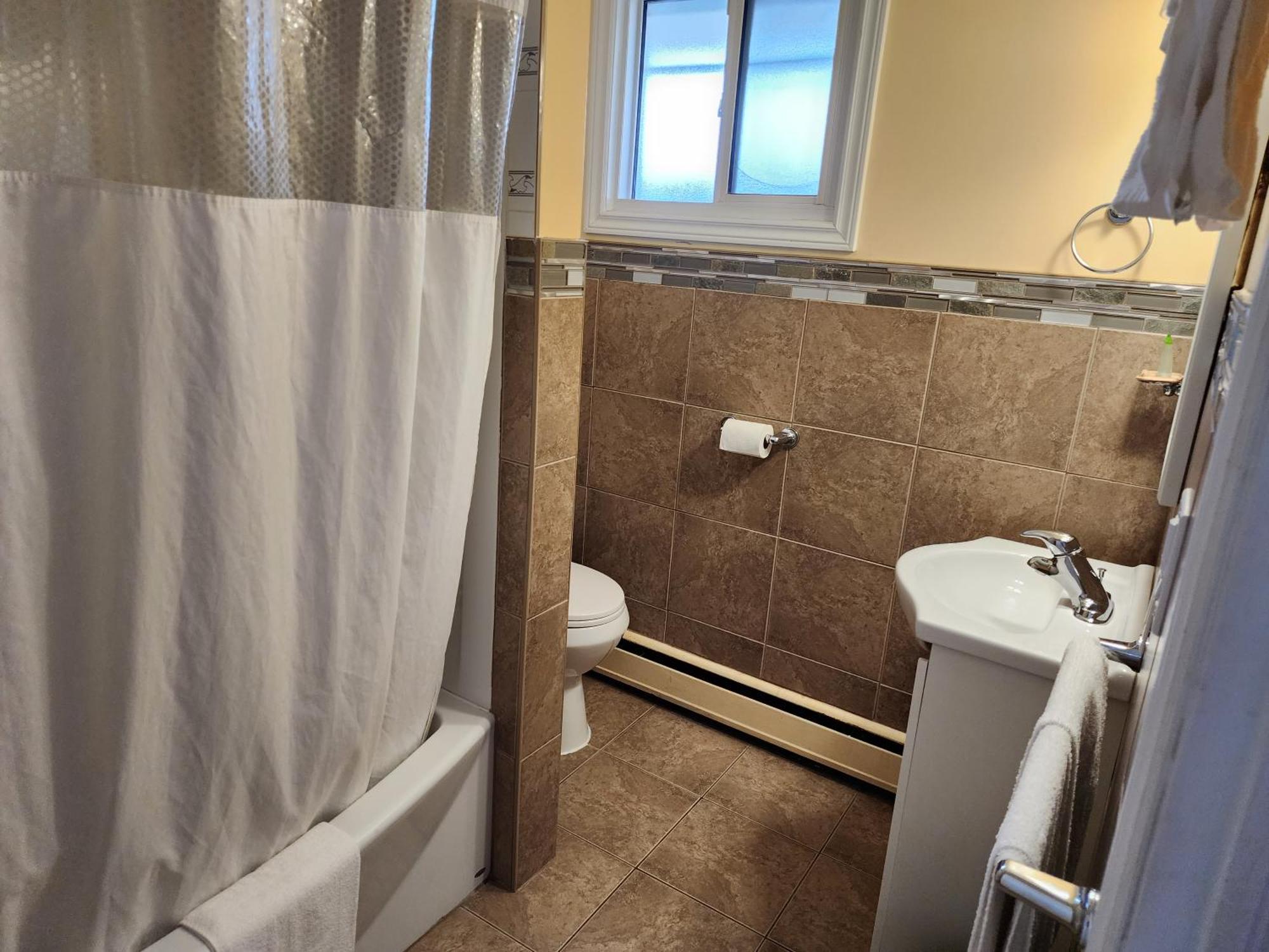 Sunparlor Motel Leamington Ngoại thất bức ảnh