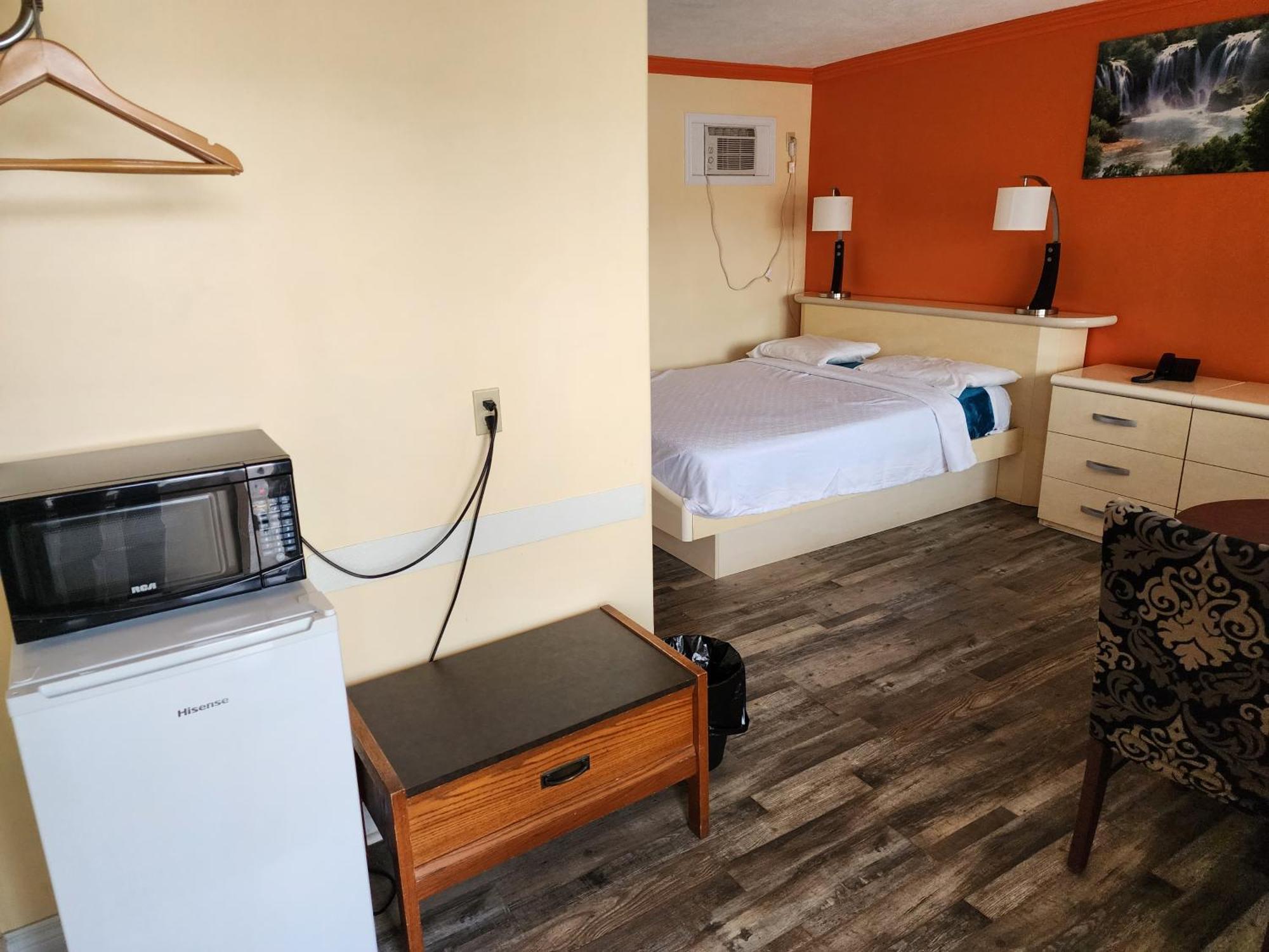 Sunparlor Motel Leamington Ngoại thất bức ảnh